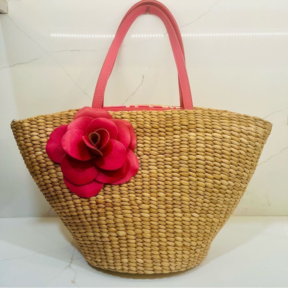 Putú by J. Maclear Woven Straw Tote w/ Pink Leather Flower Detail